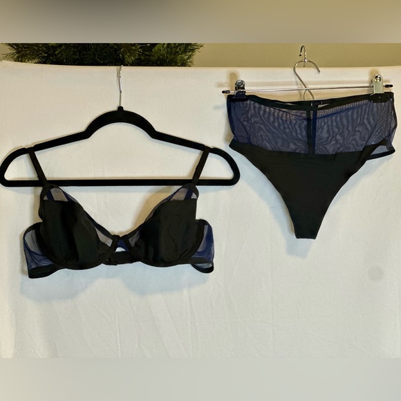 VS Unlined Underwire Demi Mesh Bra - Picture 5 of 5